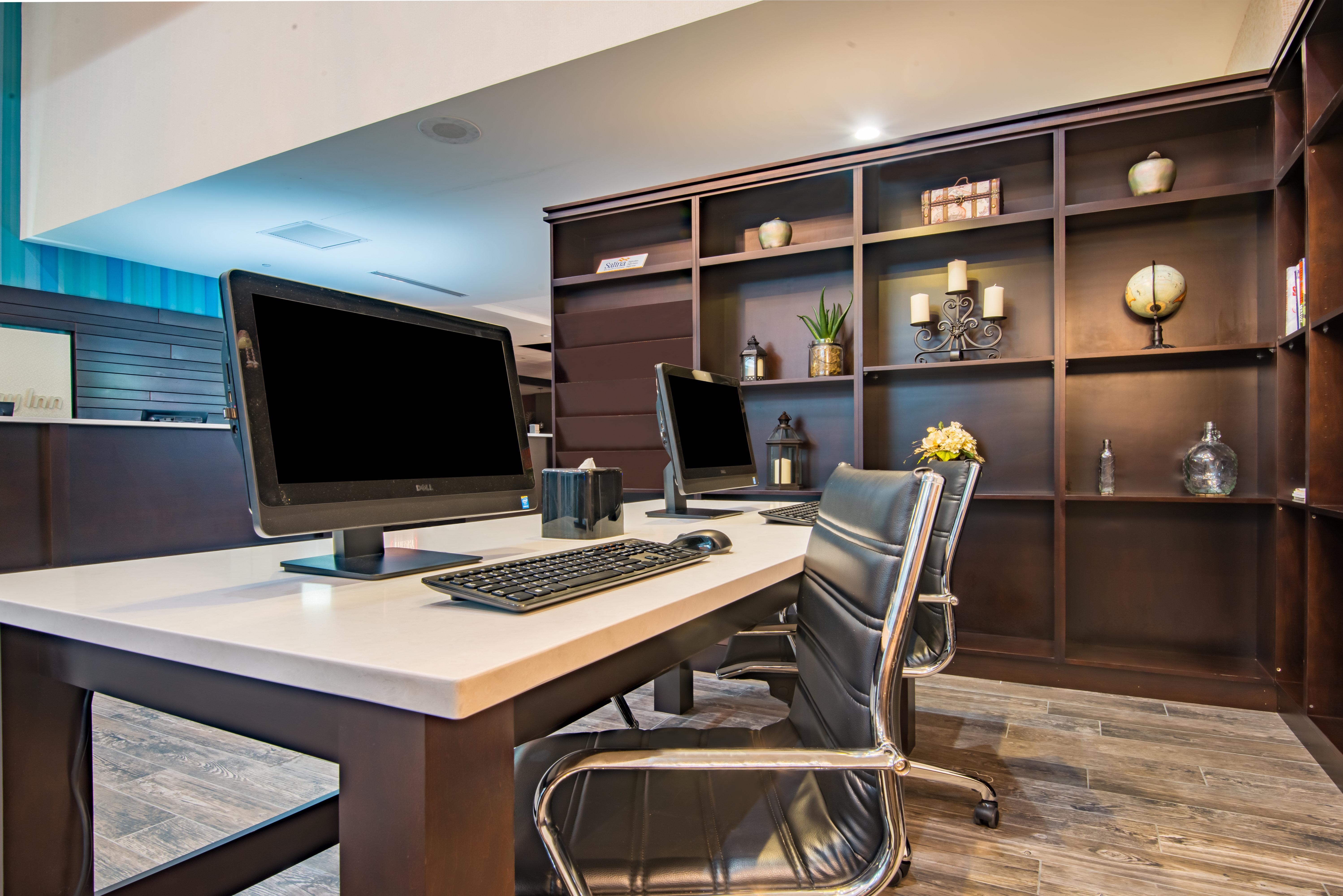 Holiday Inn Salina By Ihg Extérieur photo