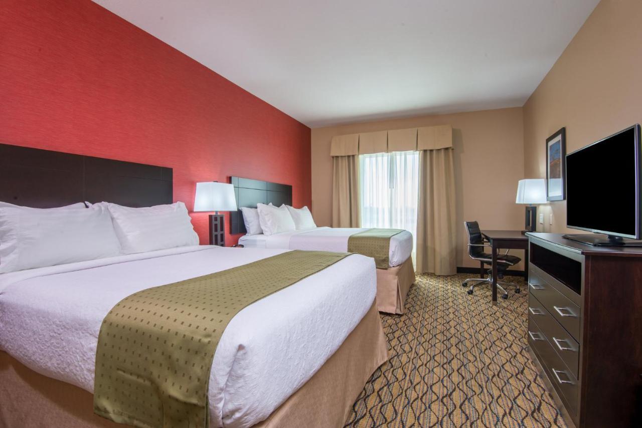 Holiday Inn Salina By Ihg Extérieur photo