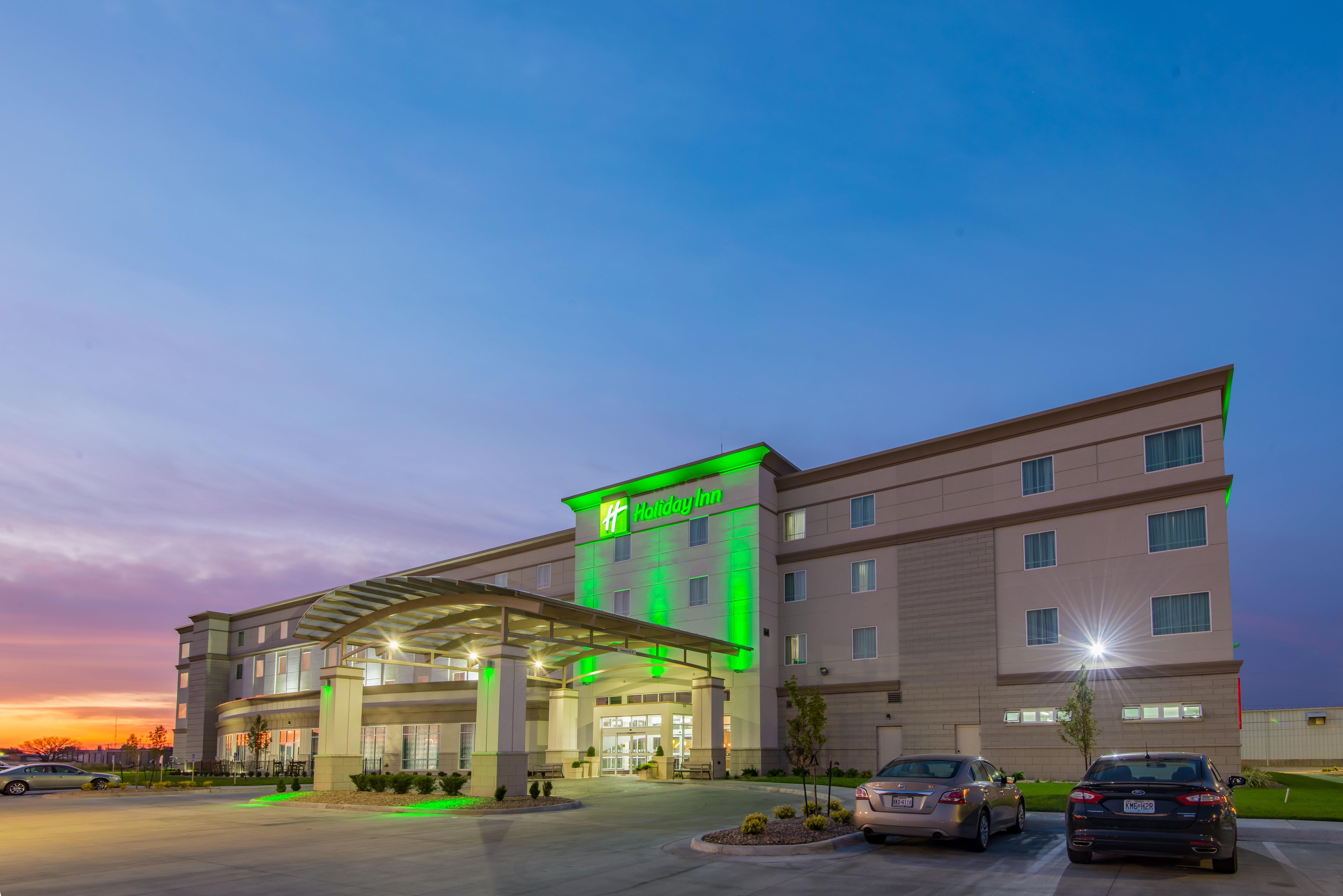Holiday Inn Salina By Ihg Extérieur photo