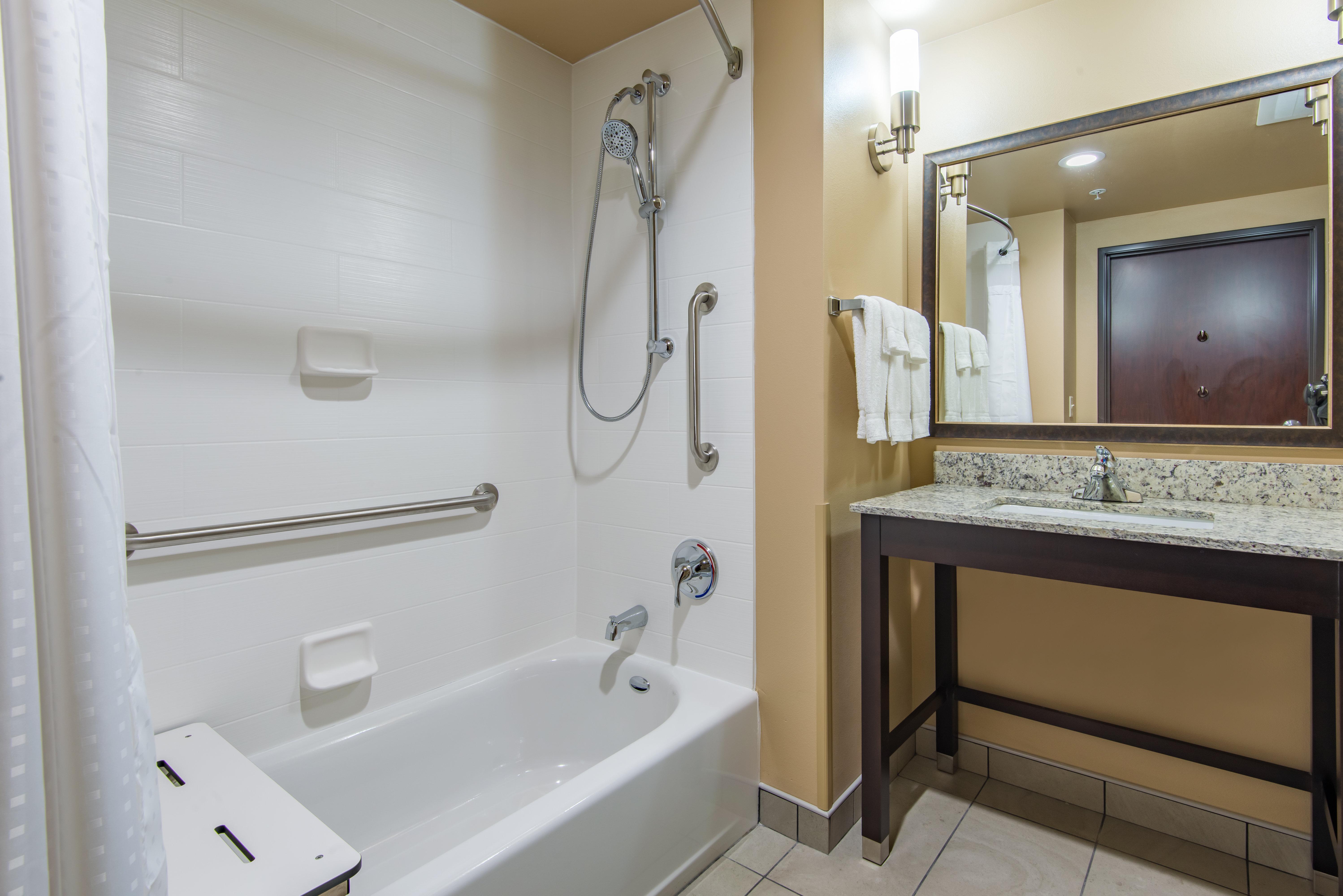Holiday Inn Salina By Ihg Extérieur photo