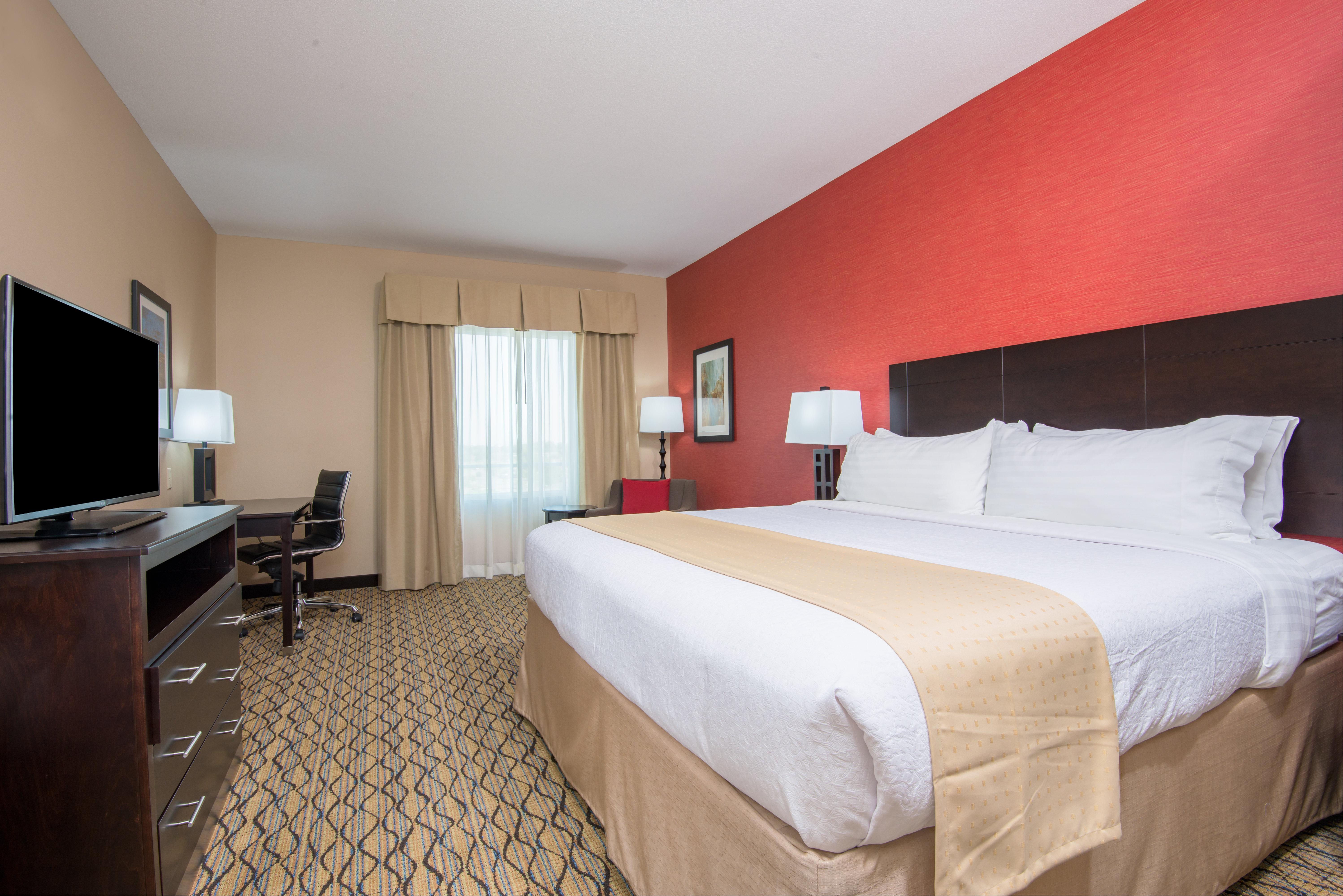 Holiday Inn Salina By Ihg Extérieur photo